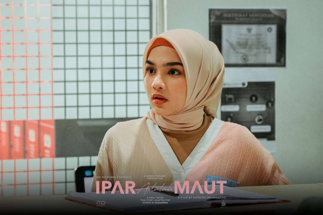 Ipar Adalah Maut.
