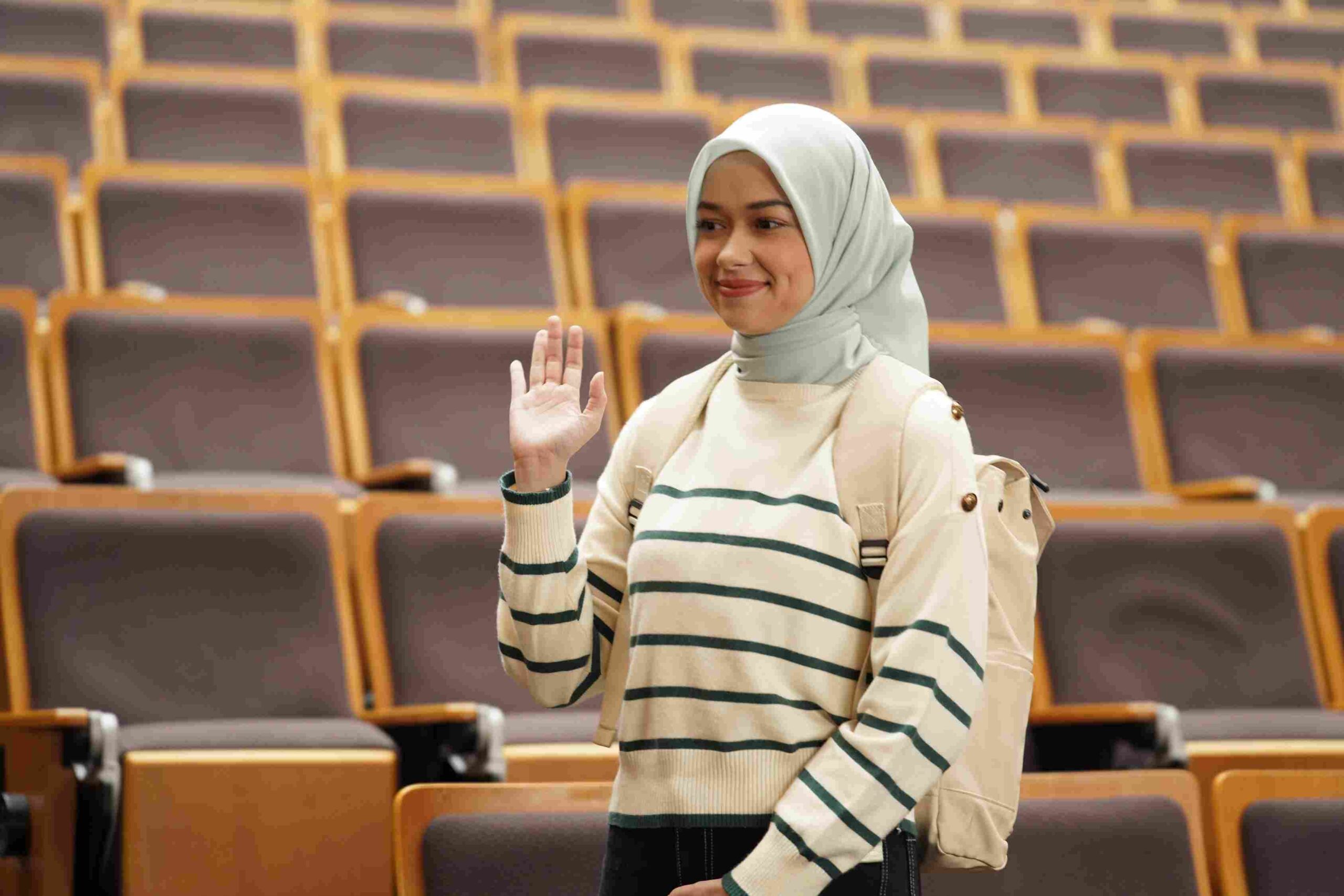 Rebecca Klopper Hijab di Ahlan Singapore