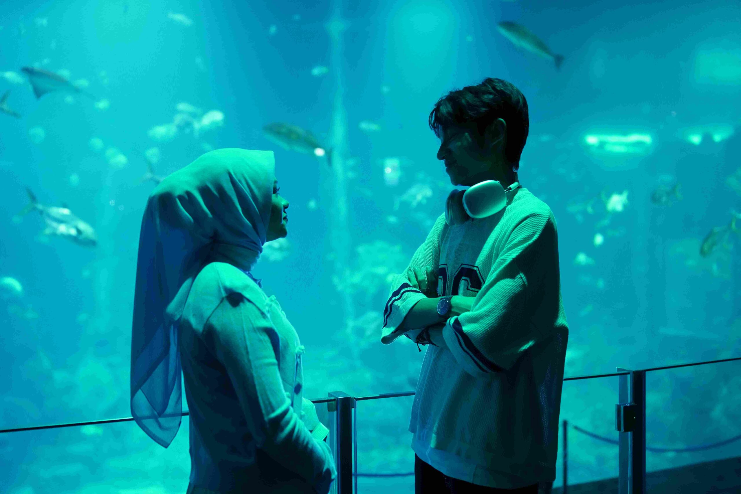Kiesha Alvaro dan Rebecca Klopper hijab dalam Ahlan Singapore
